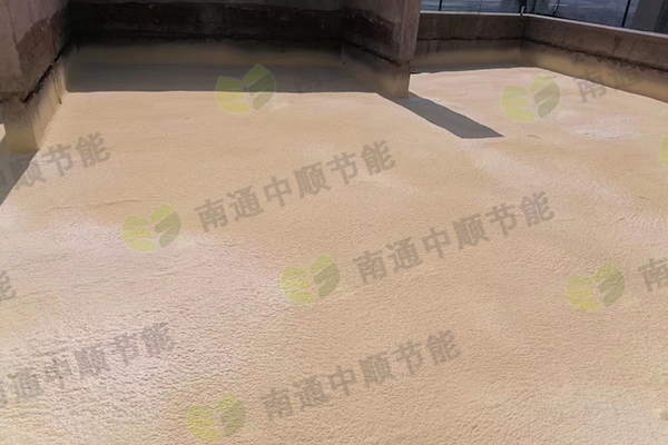 聚氨酯喷涂.jpg 聚氨酯喷涂.jpg