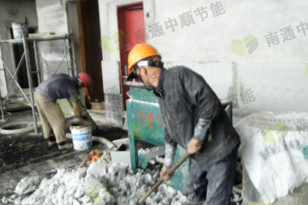 聚氨酯喷涂.jpg 聚氨酯喷涂.jpg